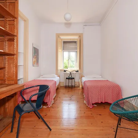 Guest house Cheese & Wine Lapa Lisbon