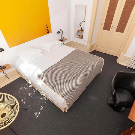 Guest house Cheese & Wine Lapa Lisbon