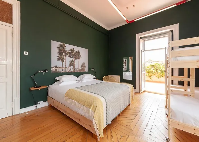 Cheese & Wine Lapa Guest house