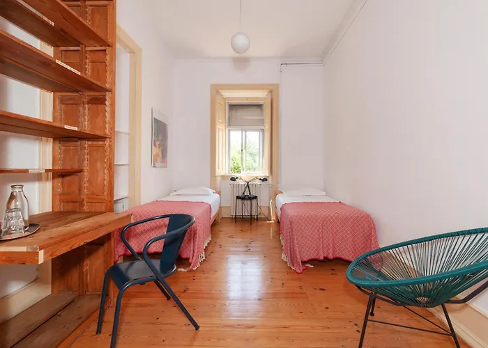 Guest house Cheese & Wine Lapa Lisbon