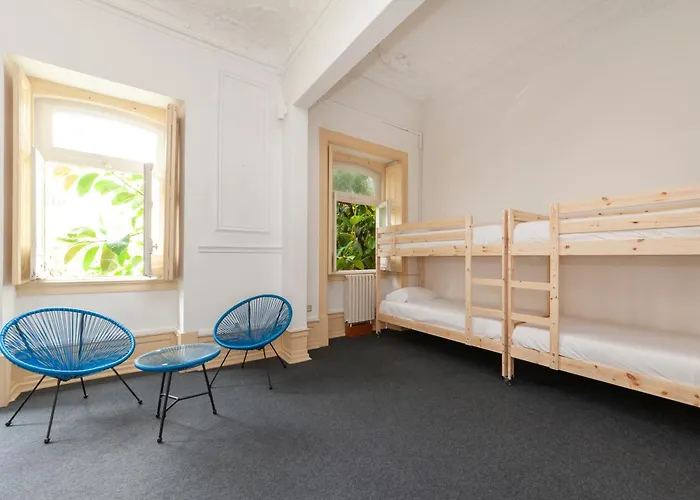 Гостьовий будинок Cheese & Wine Lapa Лісабон