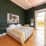 Cheese & Wine Lapa Guest house
